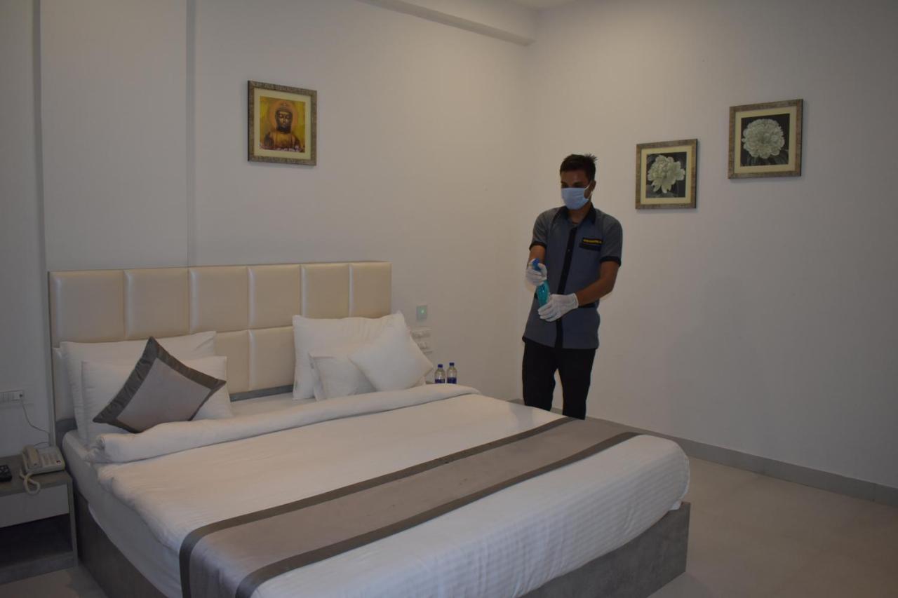 Hotel Siddhartha Inn Udaipur Exterior photo
