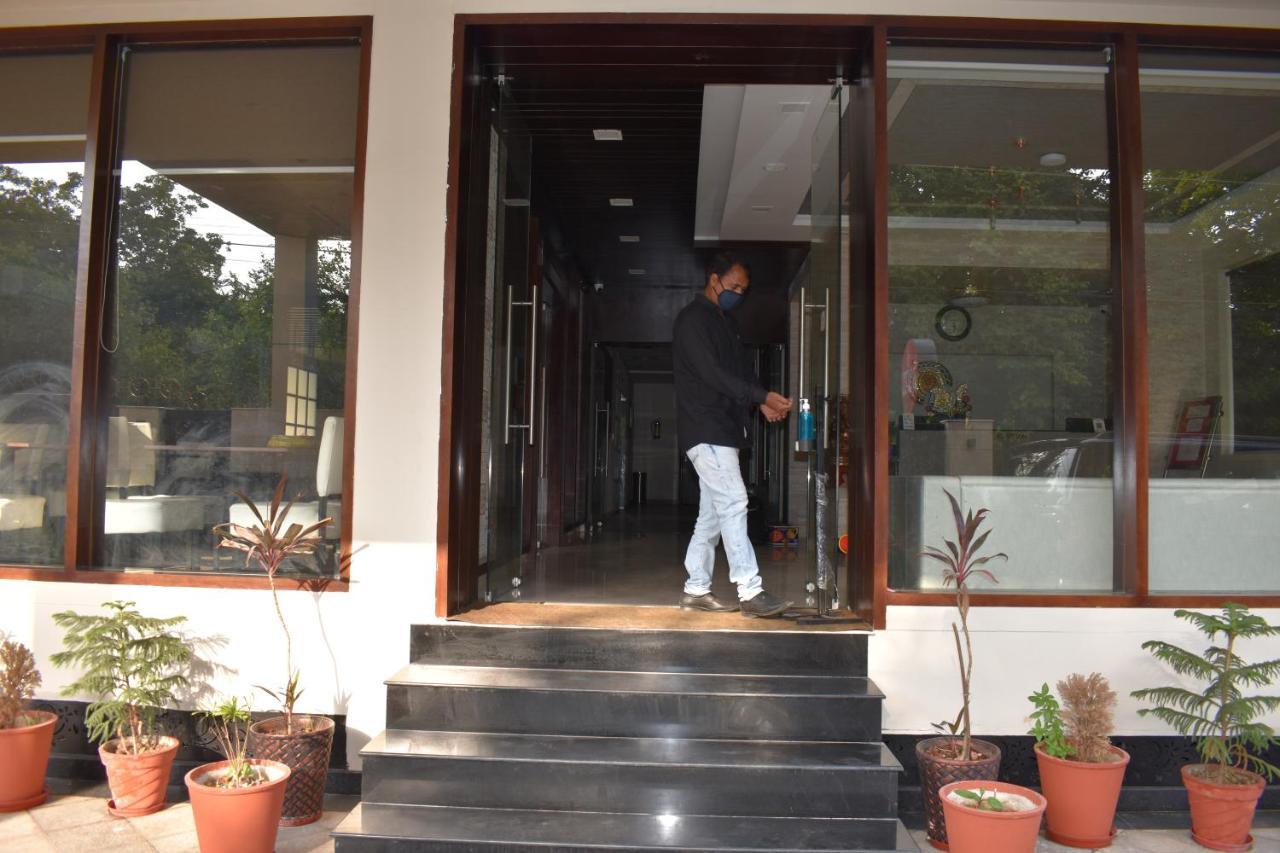 Hotel Siddhartha Inn Udaipur Exterior photo