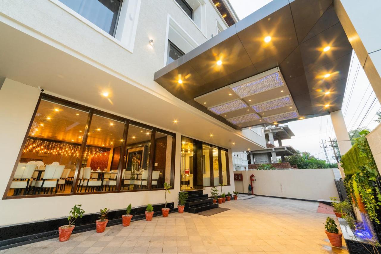 Hotel Siddhartha Inn Udaipur Exterior photo