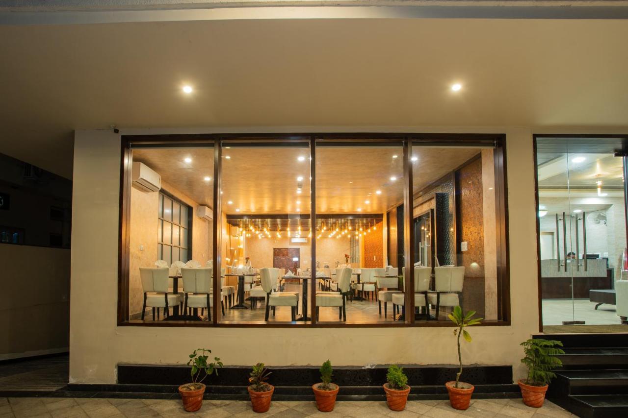 Hotel Siddhartha Inn Udaipur Exterior photo