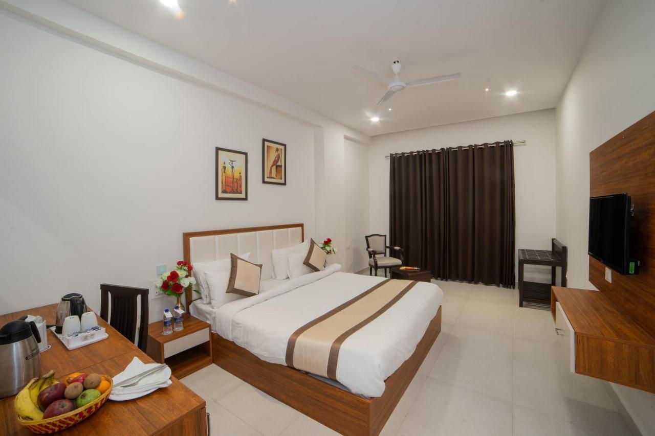 Hotel Siddhartha Inn Udaipur Exterior photo